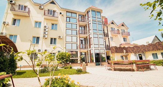 Отель Бригантина Береговое - официальный сайт