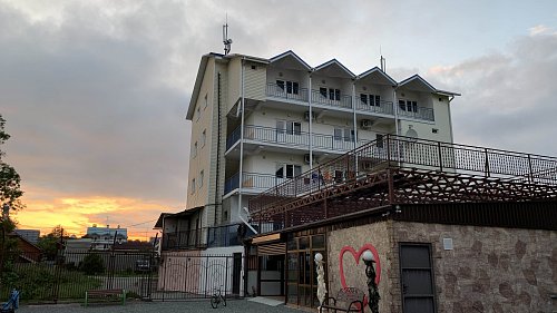 Отель Рузана  Вардане - официальный сайт