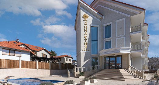 Отель Династия Геленджик - официальный сайт