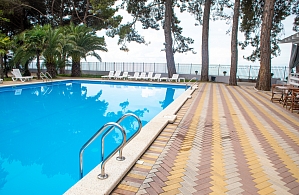 Фотографии объекта
							Отель «Жоэквара» Гагра