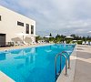 Отель Club Resort Hotel OASIS Пицунда