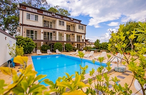 Фотографии объекта
							Гостевой дом «Сказка» Гагра