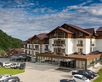 Отель Crystal Hotel (Бакуриани)