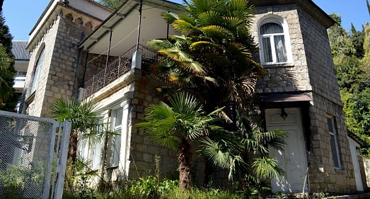 Отель Принцевский замок Гагра - официальный сайт