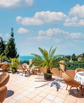 Путевки в санатории Лазаревского