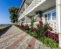 Отель Коралл (Керчь)