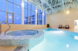 Фотографии объекта
							Загородный отель «40-й меридиан Яхт-клуб» Коломна