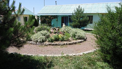 Гостевой дом «Нептун» Заозерное, Крым #1