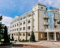 Санаторий Зеленый Гай в Туапсе, вид снаружи Санаторий Зеленый Гай (Туапсе)