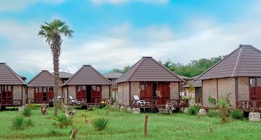 Отель Бамбора Гудаута - официальный сайт