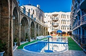 Фотографии объекта
							Отель «1001 ночь» Ялта, Крым